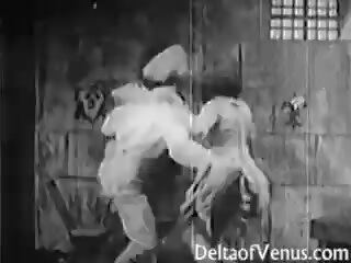 Antický špinavý klip 1920 - bastille den - chlupatý francouzština holky | xhamster