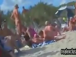 Öffentlich nackt strand swinger sex video im sommer 2015